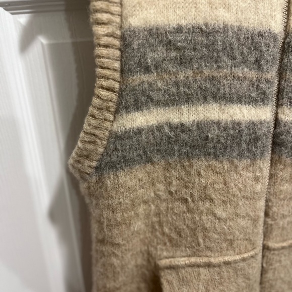 Vintage Amazing 100% Wool Sweater Vest From Caldwell For TipTop Sz S Zip front - Picture 9 of 13
